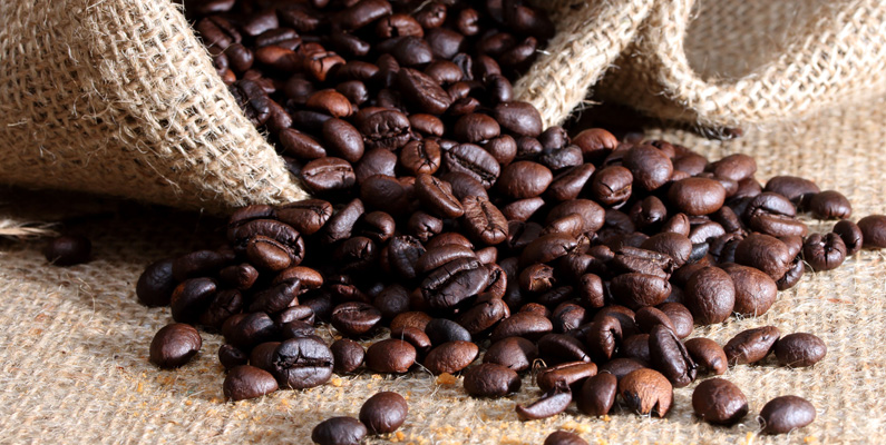 Kaffe är den näst mest exporterade varan på jorden. Cirka 25 000 000 bönder från 50 länder världen över producerar och exporterar kaffe. Den mest exporterade varan är – kanske inte helt oväntat – oljan.