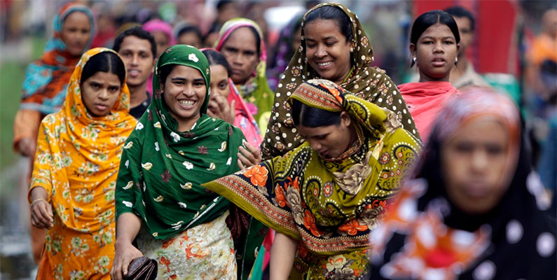 På sjunde plats bland de mest talade språken i världen finner vi bengali (även bengaliska eller bangla) - ett indoariskt språk som talas i östra delen av Indiska halvön. Bengali är ett inhemskt språk i den region i östra Sydasien som kallas Bengalen, vilken omfattar dagens Bangladesh och den indiska delstaten Västbengalen.