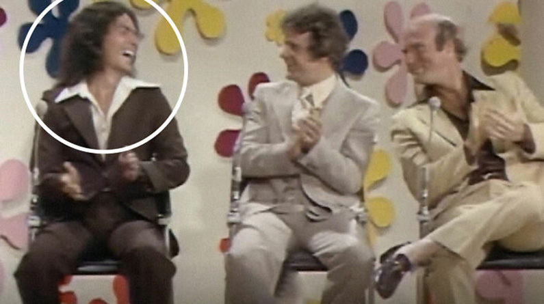 10 till synes vanliga bilder med riktigt läskiga och störande bakgrundshistorier. #4) Bilden från 1970-talets TV-show "The Dating Game" – alla ovetandes om att det är en våldtäktsmän och seriemördare som vinner tävlingen…