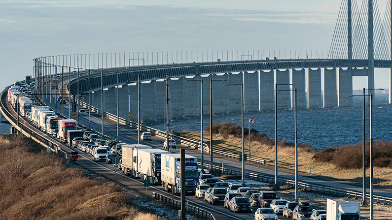 Vem har haft mest nytta av Öresundsbron, Danmark eller Sverige…?