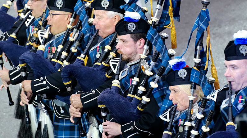 Än idag används säckpipor vid militära ceremonier av flera länder…